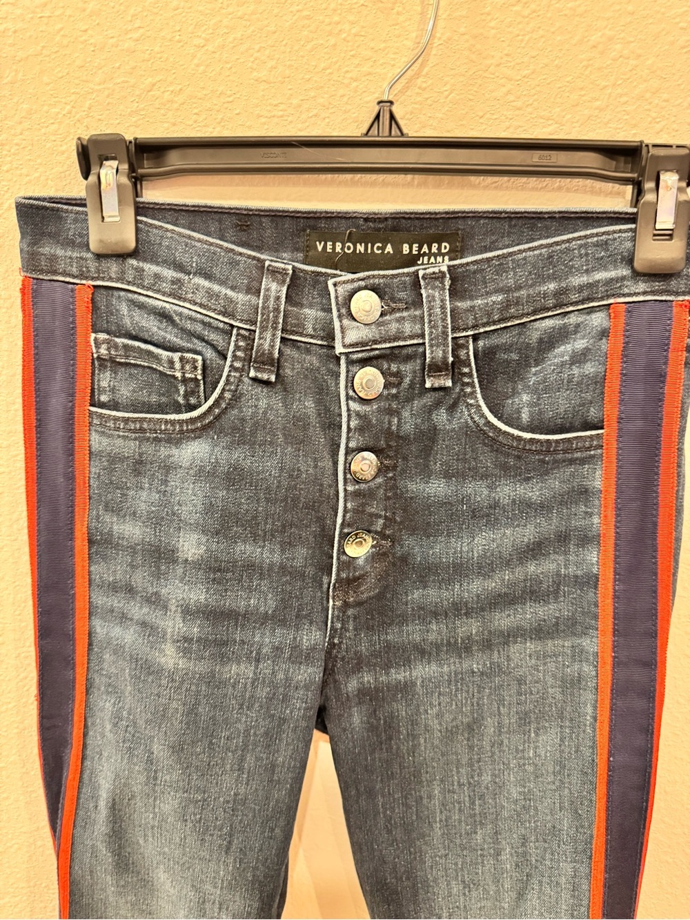 Veronica Beard Size 25 Women's Blue Denim Jeans with Navy & Red Side Stripe
